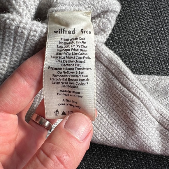 Aritzia Free People Cropped Wool sweater - Picture 5 of 7